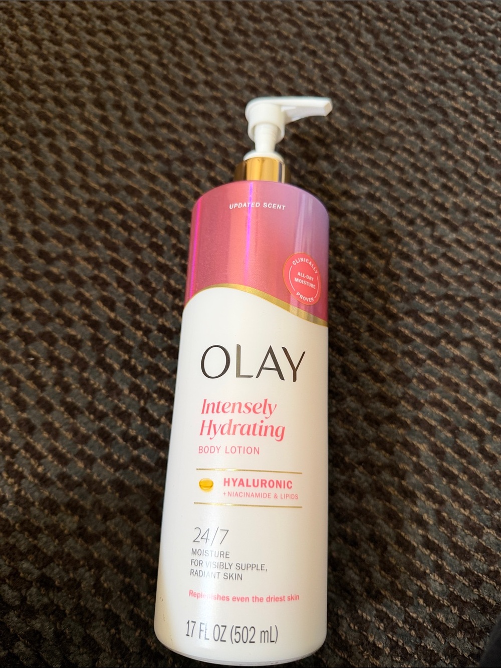 OLAY Intensely Hydrating Body Lotion - Pink, White & Gold